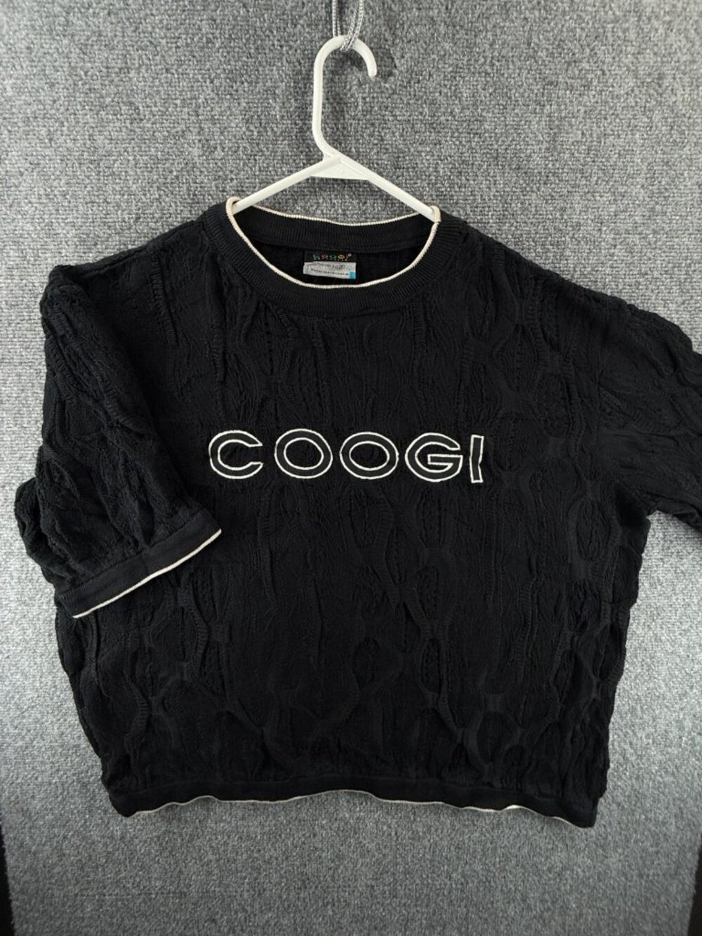 COOGI Australia Men Black Sweater Knit Crew Neck Short Sleeve Cotton Logo Adult